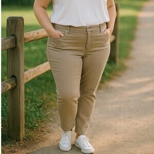 2/$30 Gloria Vanderbilt Amanda  Slimming Jean 18W Short Women Taupe NWT
